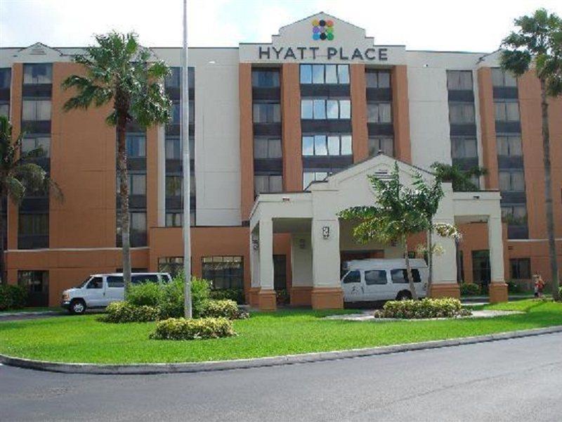 Hyatt Place Miami Airport-West/Доръл Екстериор снимка